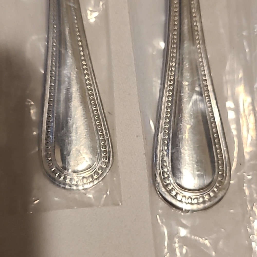 Towle Beaded Antique 18/10 Vietnam Flateware Fork Spoon Knife (Bundle of 14) - Picture 12 of 15